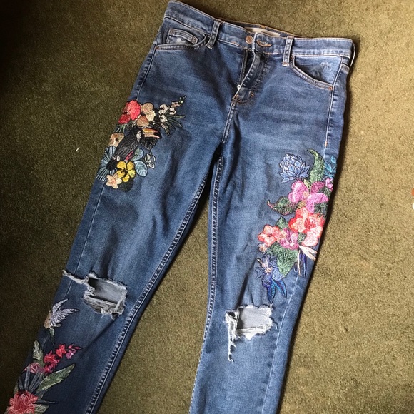 embroidered patch jeans